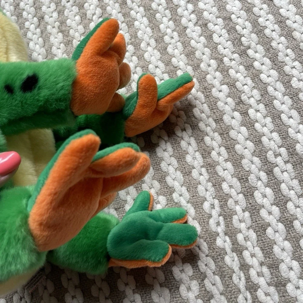 TY Plush‎ Frog Lilypad 2004 Classic Green Bullfrog Stuffed Animal Plush 9
